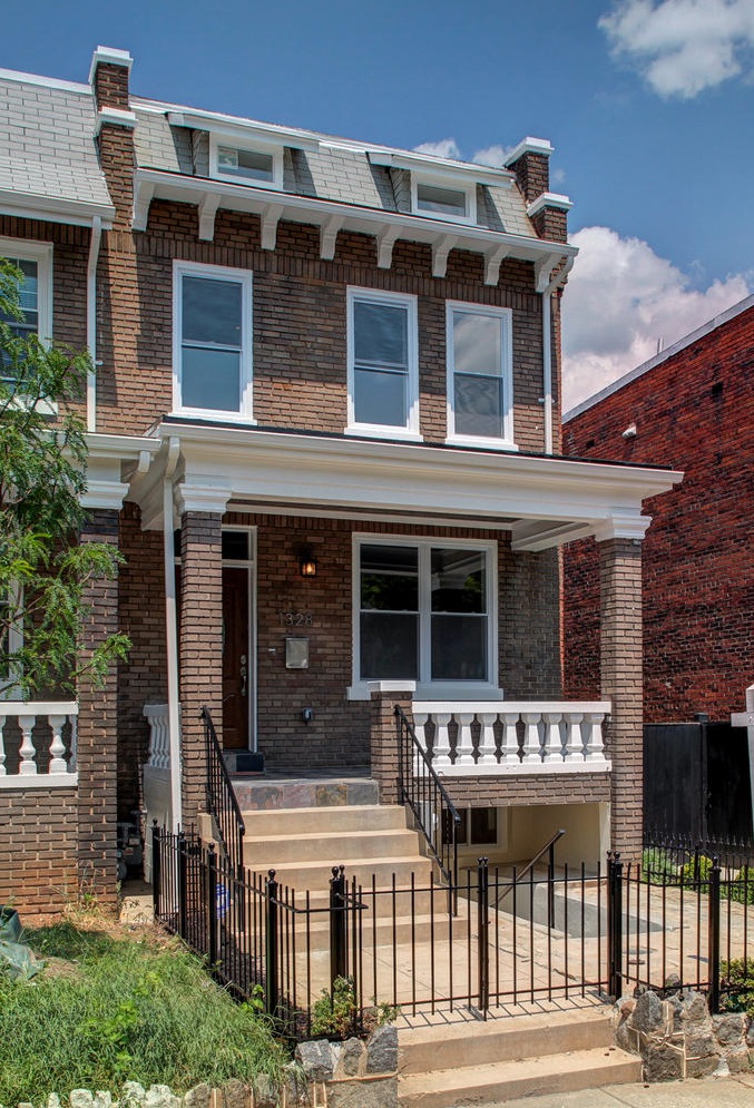 photo_2181711_-1328_F_St_NE-1-1